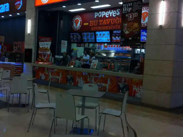 Popeye's'nin yemek ve ambiyans fotoğrafları 3