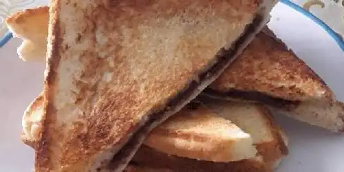 Roti Bakar Dan Pisang Bakar Tienping 99, H. Kadi