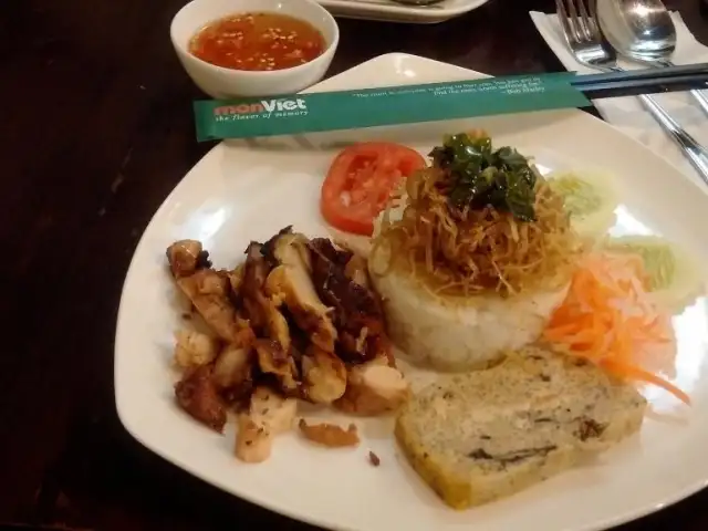 Gambar Makanan Monviet Setiabudi One 5