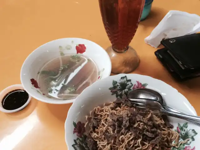 Mee Kolok Mangkuk Merah Food Photo 11