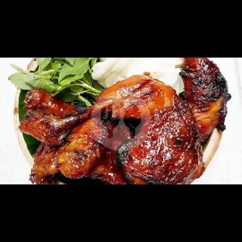 Gambar Makanan Ayam Penyet Sambel Ijo Kamiela, Sukaraja 6