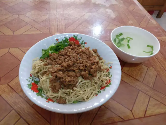 Gambar Makanan Bakmi Ayam Asoei 19