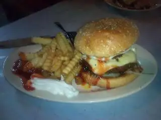 Dhe Legend BBQ Burger