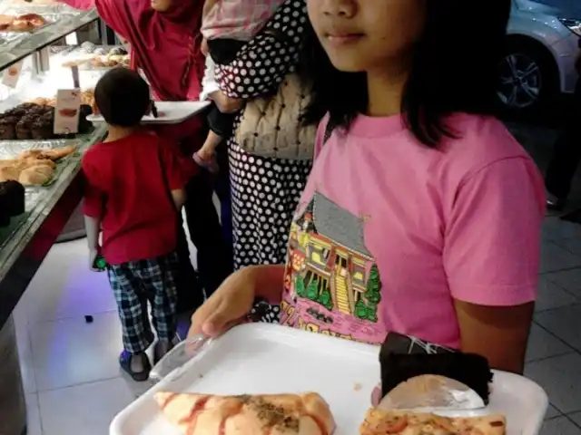 Gambar Makanan Bread talk cinere mall 4