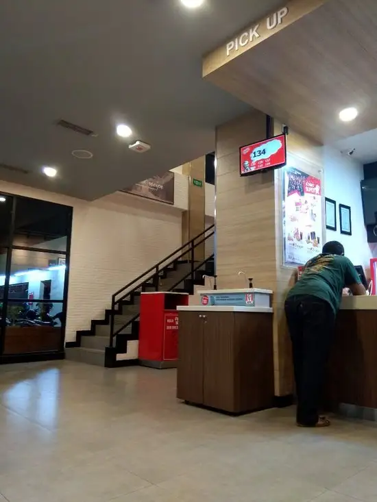 KFC Simpang Enam