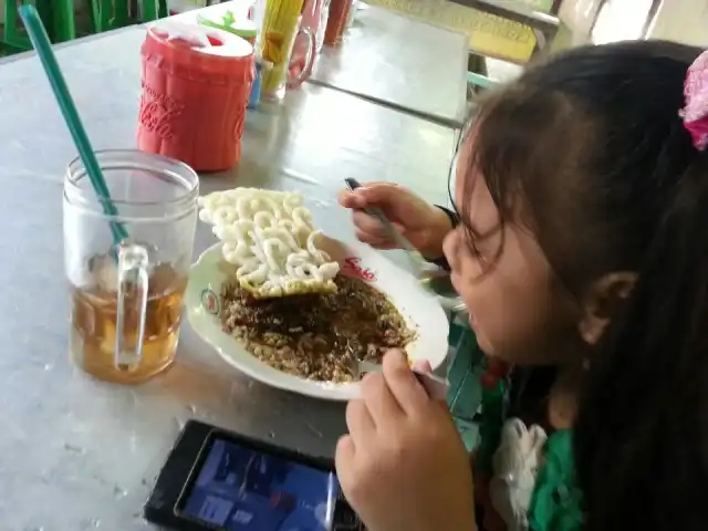 Gambar Makanan Pecel Rawon Yanti 5