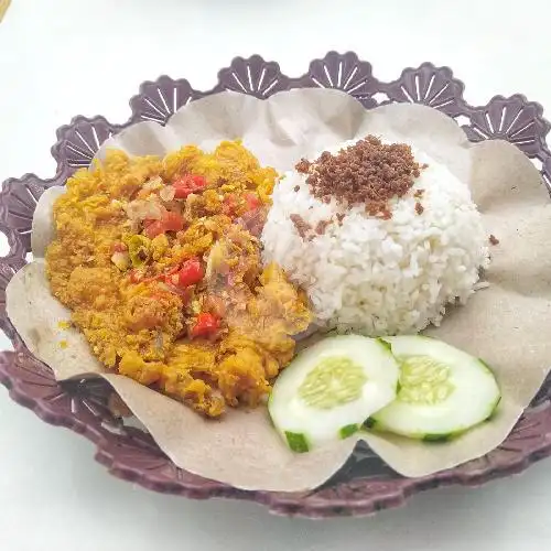 Gambar Makanan Ayam Goreng Surasama, A Yani 6