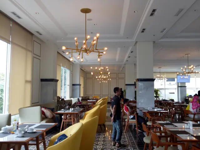 Gambar Makanan Santan Restaurant - Horison Hotel 1