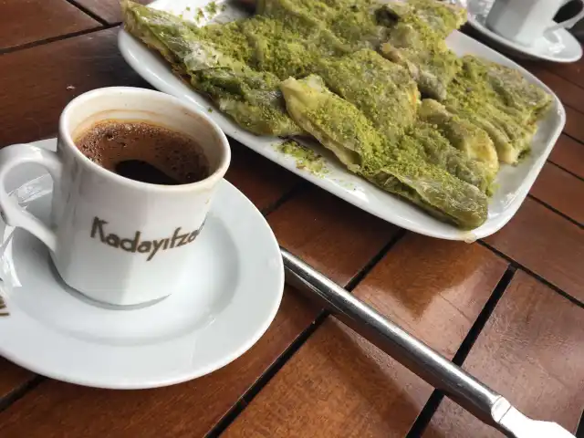 Kadayıfzade'nin yemek ve ambiyans fotoğrafları 23