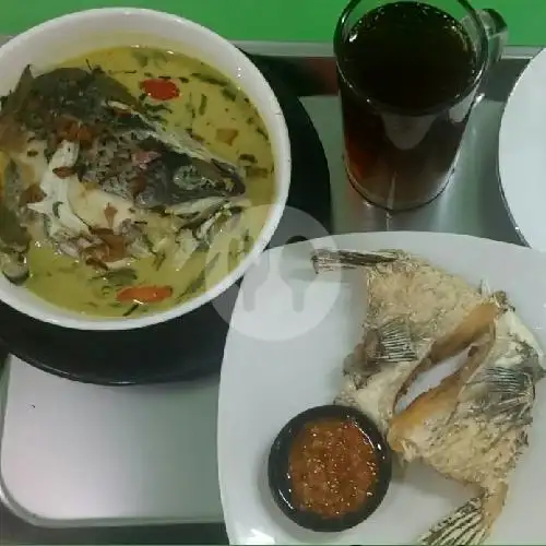 Gambar Makanan Sup Kepala Ikan Damena, Cok Agung Tresna 5