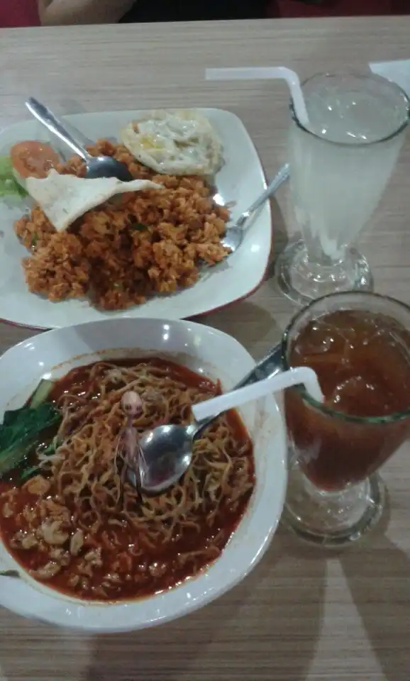 Gambar Makanan Bakmi Gila 6