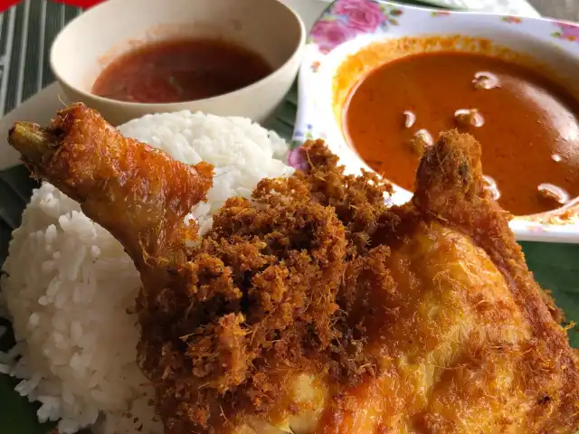 Nasi Kukus Ayam Dara Food Photo 4