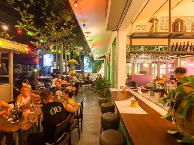 Gambar Makanan Saigon Street 15