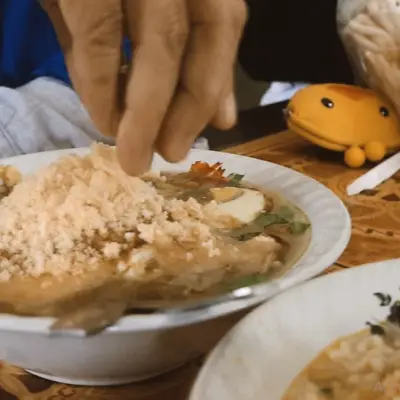 Soto Ayam Kampung Cak Mu'in