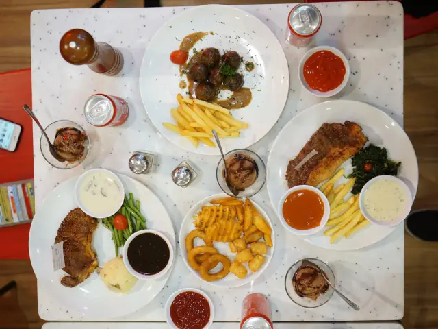 Gambar Makanan Steak Hotel by Holycow! 7