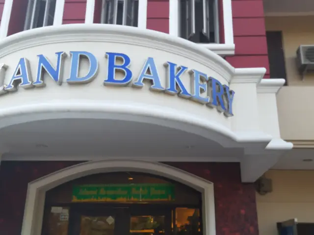 Gambar Makanan Holland Bakery 3