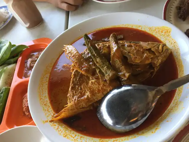Restoran Kari Kepala Ikan Haji Isenin @ Semabok, Melaka Food Photo 8