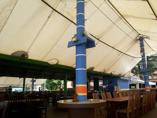 Gambar Makanan Istana Laut Restaurant (Pasir Padi Beach), Pangkal Pinang, Bangka-Belitung 3