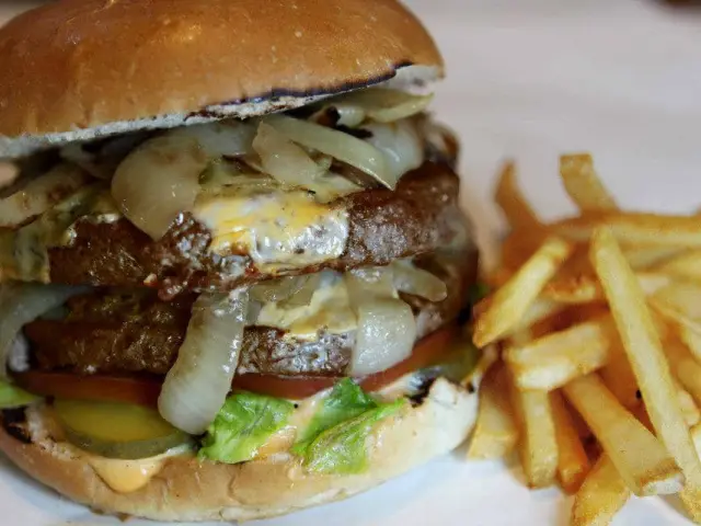 Big Tom's Charbroiled Burger Food Photo 14