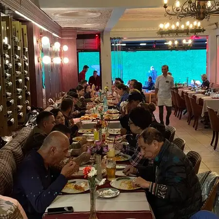 Adonin Cafe & Restaurant'nin yemek ve ambiyans fotoğrafları 31