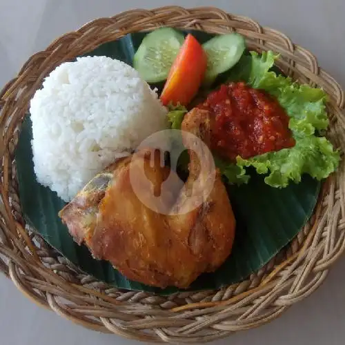 Gambar Makanan Ayam Geprek OmSu 3