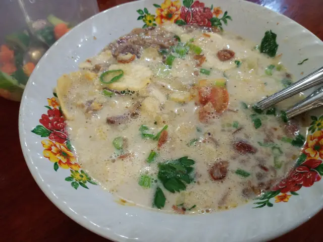 Gambar Makanan Sop Soto Betawi Ibu Yati 4