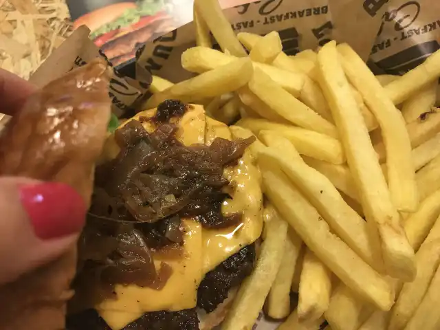 Loqum Burger'nin yemek ve ambiyans fotoğrafları 15