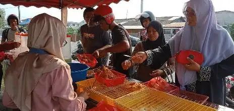 Ayam Goreng Berhantu RM1