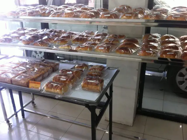 Gambar Makanan Glory Bakery 7