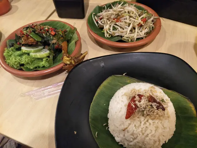 Gambar Makanan Nasi Uduk Betawi Kebon Kacang 7