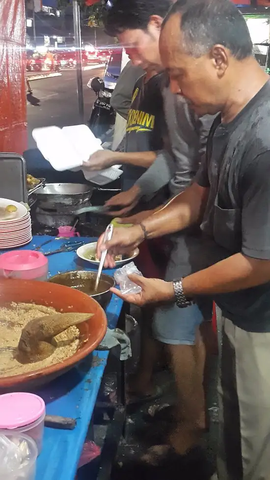 Gambar Makanan Tahu Campur Cak Majid 10