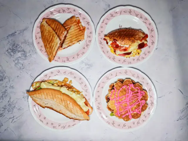 İzmirli Wafflecı Armi'nin yemek ve ambiyans fotoğrafları 1