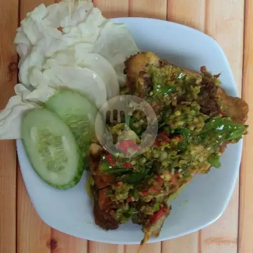 Gambar Makanan Ayam Penyet Cabe Ijo & Thai Tea, Karang Tengah 1 4
