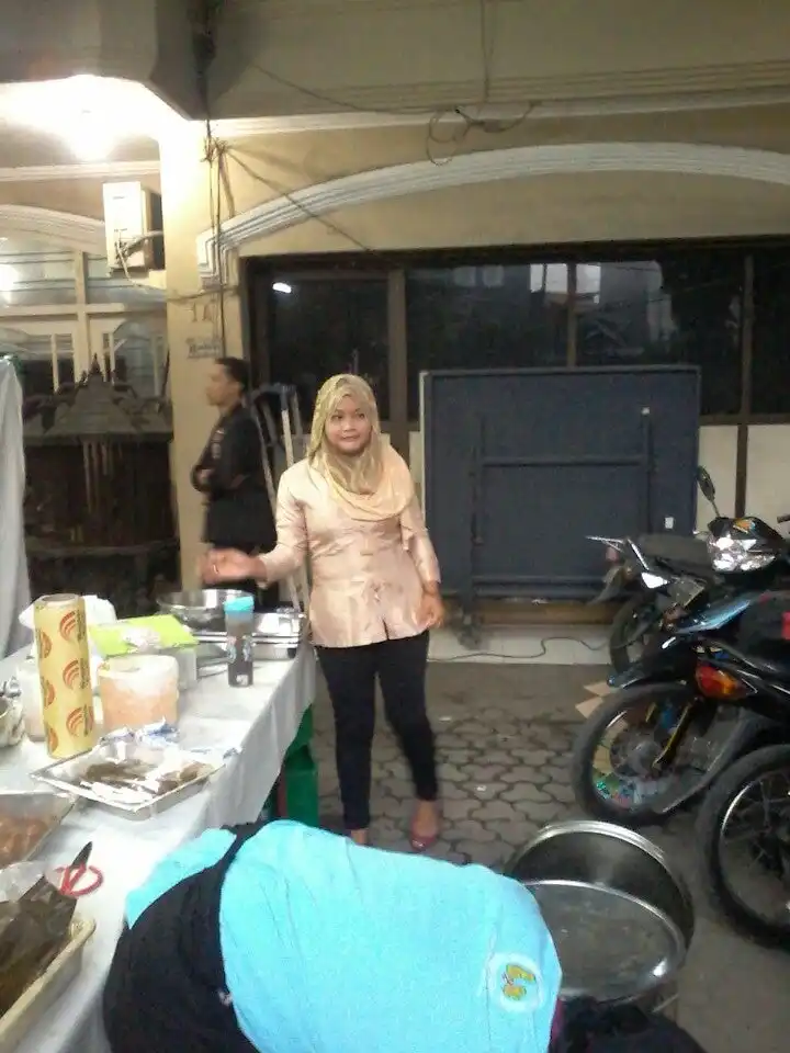 Bakso Pak Yudi "Tenda Biru"