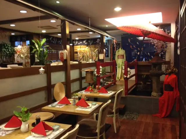 Haru Sushi Bar and Restaurant Food Photo 16