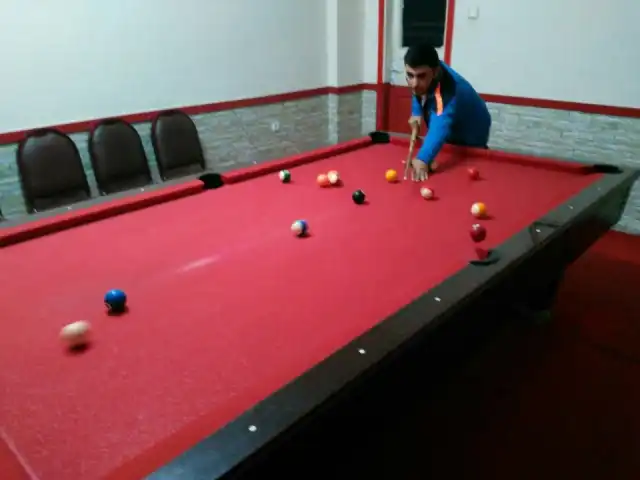 Berk Bilardo Salonu'nin yemek ve ambiyans fotoğrafları 4