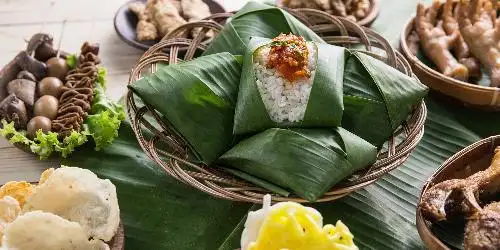 Agkringan Ngak Ngak Spesial Nasi Jamblang