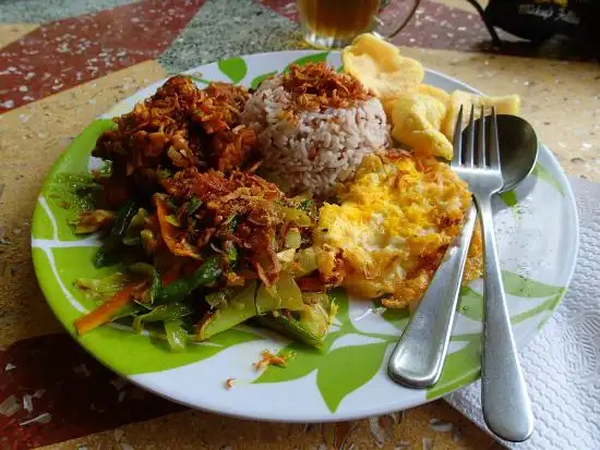 Gambar Makanan Ibu Putu's Warung 2