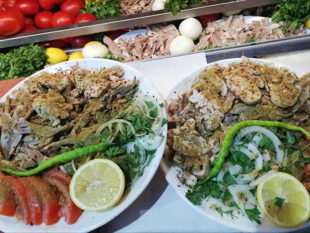 İzmir Söğüşçüsü'nin yemek ve ambiyans fotoğrafları 1