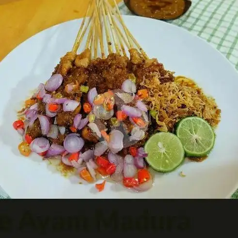 Gambar Makanan Nasi Bebek Sinjaya Sambal Pencit Mangga Muda Khas Madura, Dr Setiabudi 4