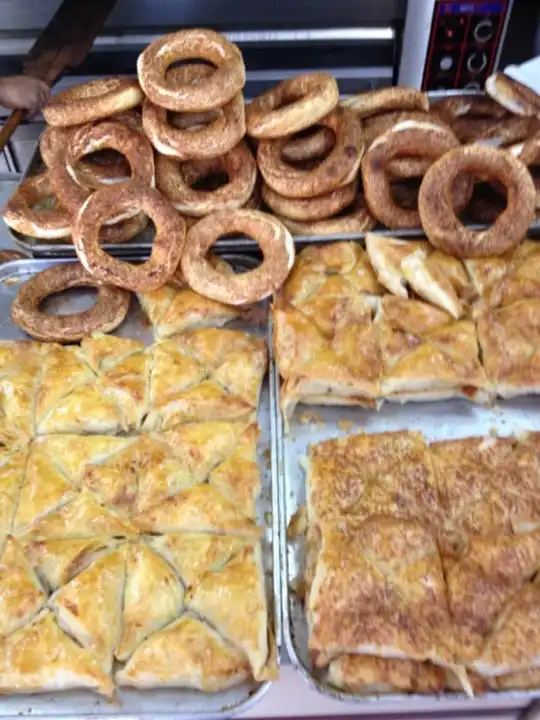 Karşıyakalı Salih Kahvaltı & Restaurant'nin yemek ve ambiyans fotoğrafları 6