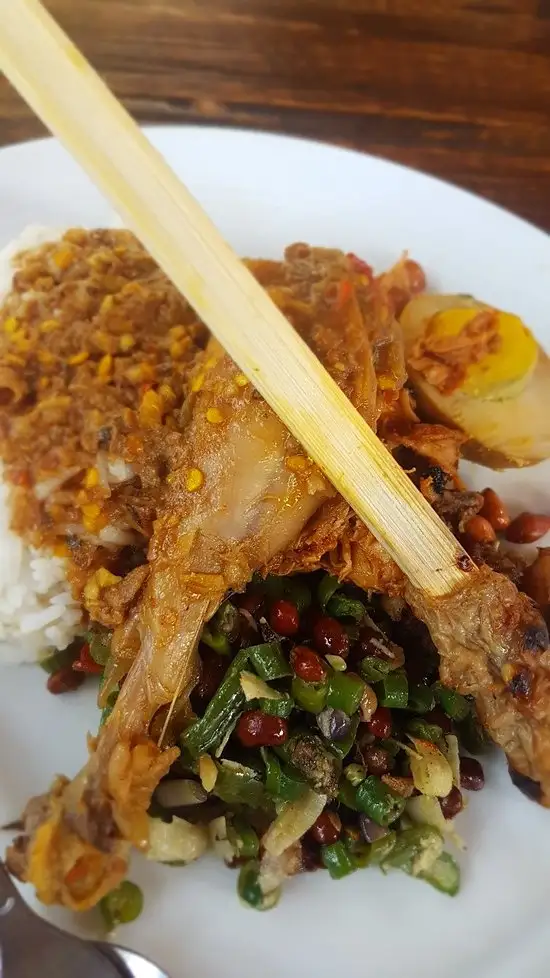 Gambar Makanan Nasi Ayam Kedewatan Bu Mangku 7