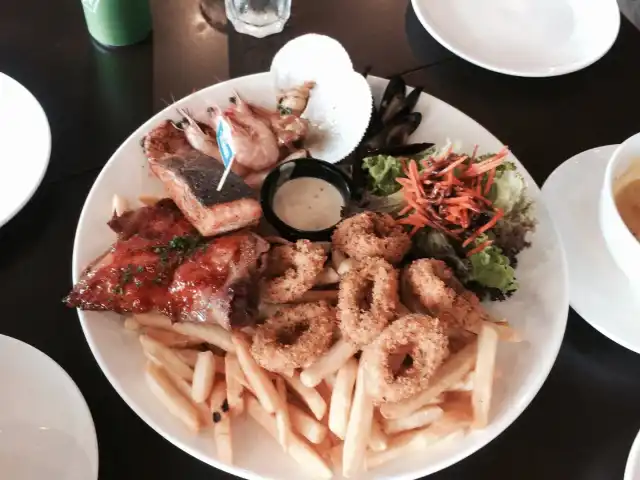 Blue Reef Fish & Chips Food Photo 16