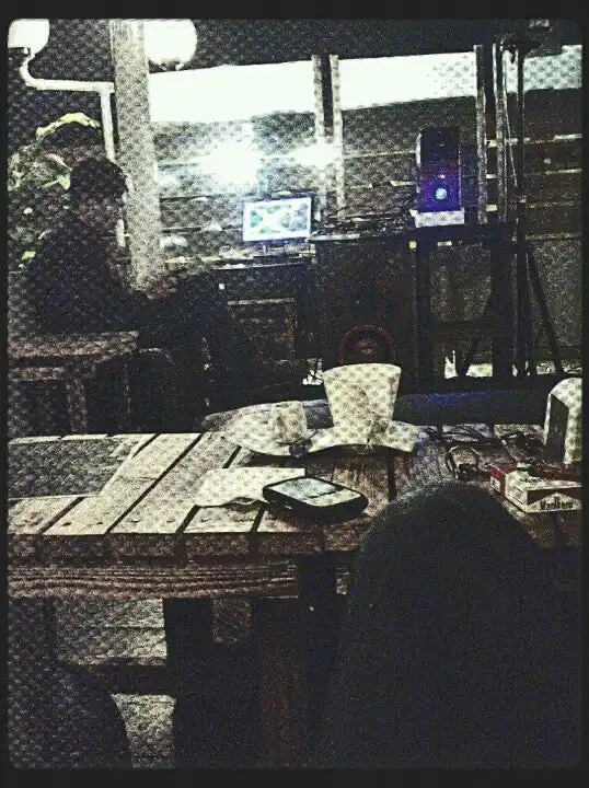 Gambar Makanan Chinook Bar & Cafe 4