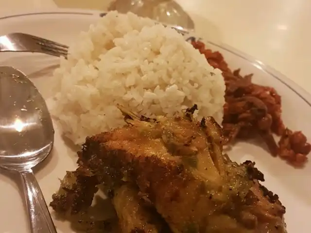 Gambar Makanan Warung Ampera Jl. Tuparev Cirebon 3