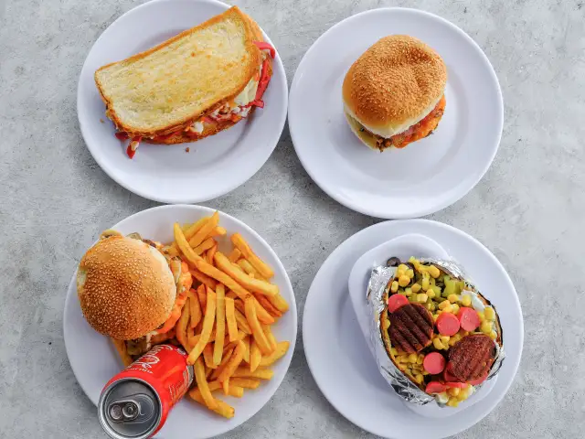 Kömürde Burger'nin yemek ve ambiyans fotoğrafları 1