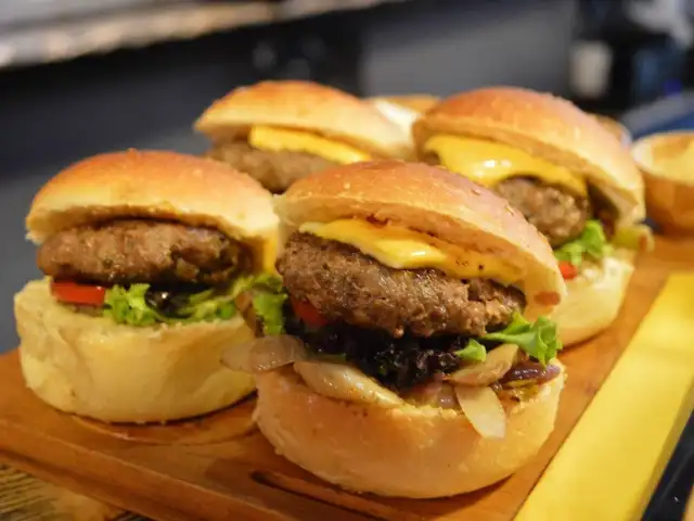 So Big Burger Gazipaşa'nin yemek ve ambiyans fotoğrafları 3