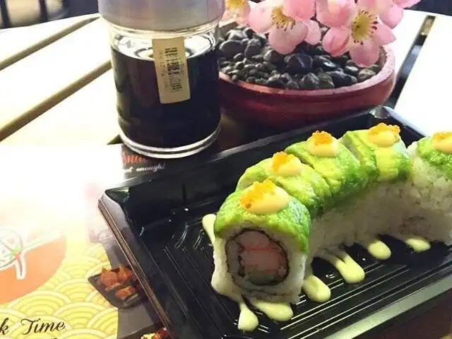 Gambar Makanan Sushi Snack Time 10