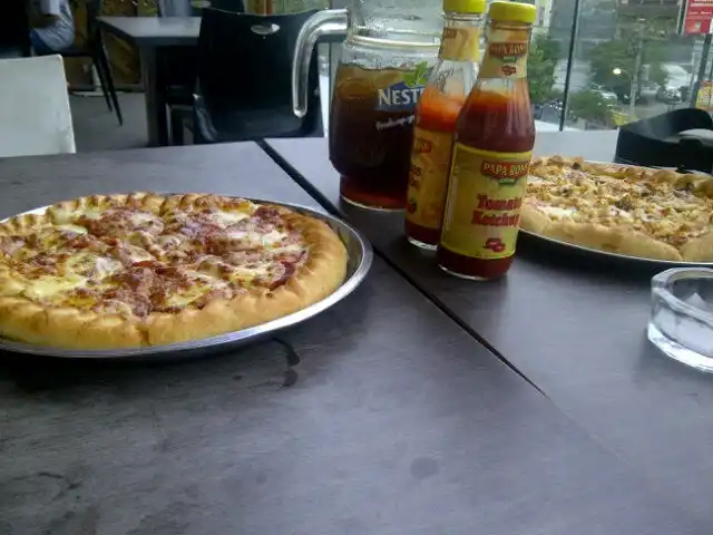 Gambar Makanan Papa Ron's Pizza 16