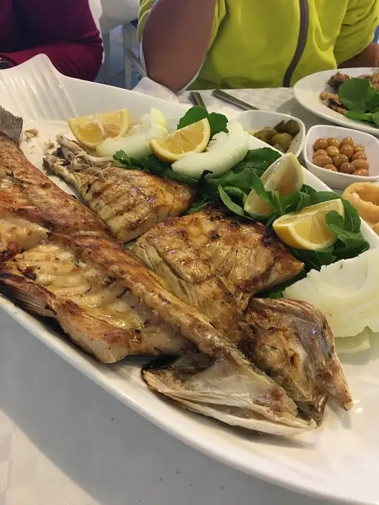 Tarihi Ali Baba Balık Lokantası'nin yemek ve ambiyans fotoğrafları 11